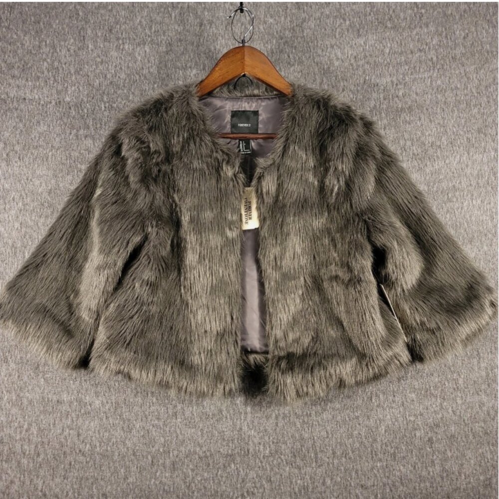 NWT Forever 21 Women’s Small Gray Faux Fur Coat Jacket Soft Warm Fall Winter